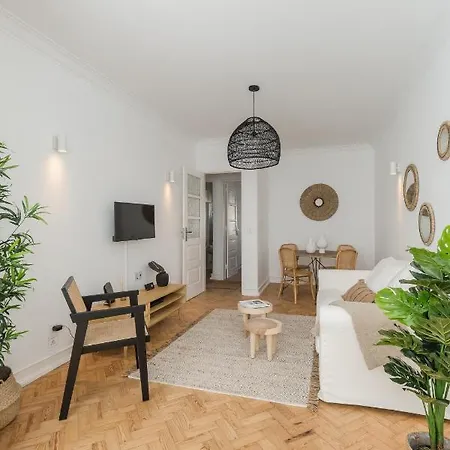 Casa Boma - Shining & Spacious With Balcony - Alvalade I Апартаменти *