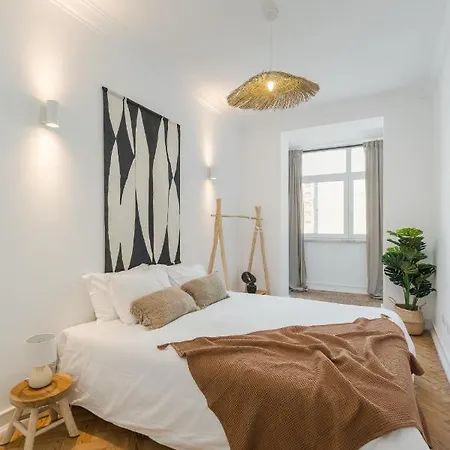 Casa Boma - Shining & Spacious With Balcony - Alvalade I Apartman *
