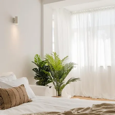 Casa Boma - Shining & Spacious With Balcony - Alvalade I * Лісабон
