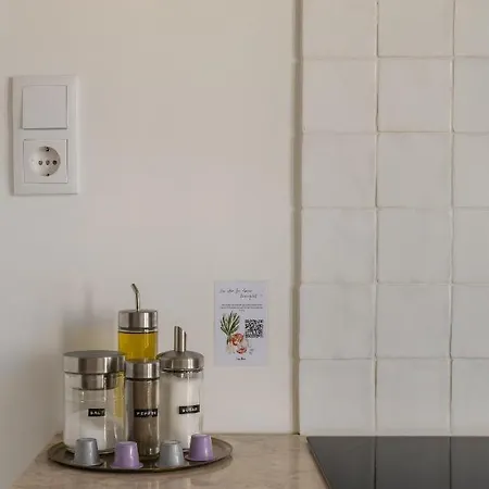 Casa Boma - Shining & Spacious With Balcony - Alvalade I