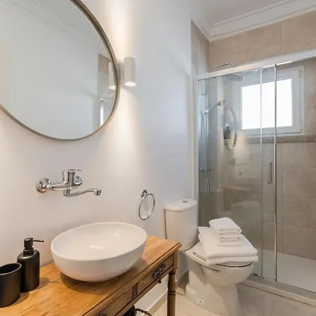 Casa Boma - Shining & Spacious With Balcony - Alvalade I Apartamento Lisboa