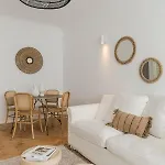 Casa Boma - Shining & Spacious With Balcony - Alvalade I *